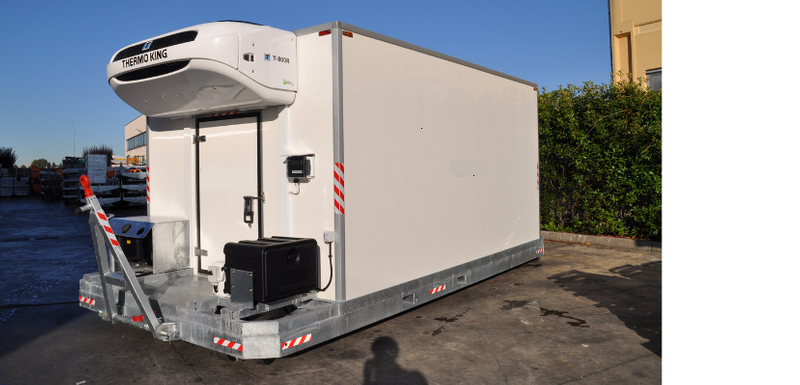 Temperature controlled container