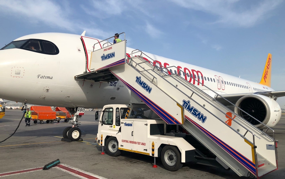 Towable Passenger Boarding Solutions by Timsan