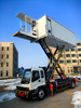Airport half-cabin catering Hi-lift