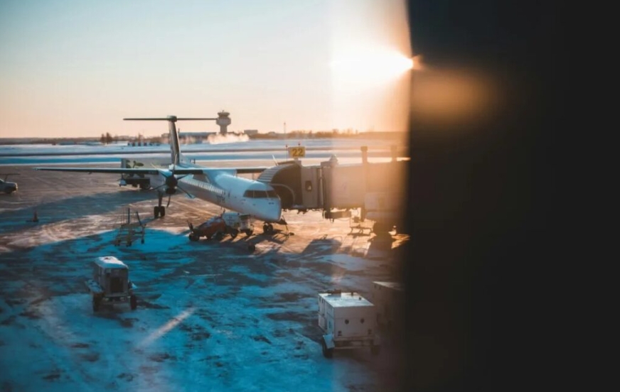 Aircraft De-Icing: Its Importance, Mechanisms, And The Hidden Processes Passengers Rarely Witness