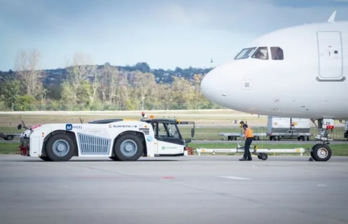 Menzies Aviation Achieves A 25% Global Reduction Target for Emissions From Electric Ground Support Equipment.