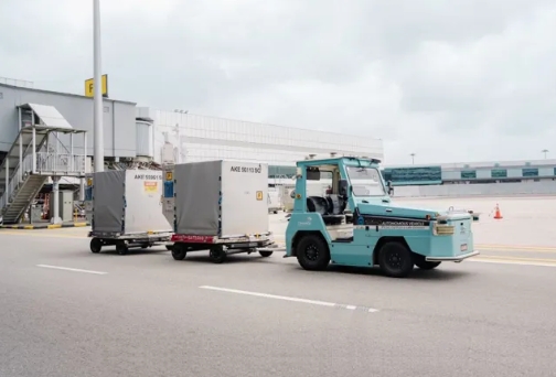 Autonomous Baggage Tractors Launched into Live Operations at Changi Airport