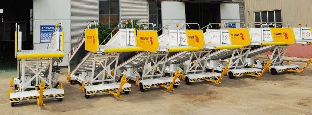 Towable Aircraft Passenger Step